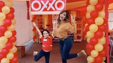 FOTOS: Al estilo OXXO una niña celebra su fiesta de cumpleaños