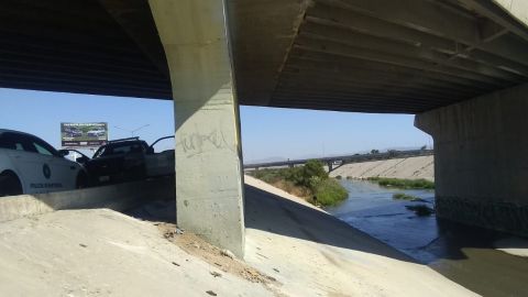 Encuentran sin vida a sujeto en canalización
