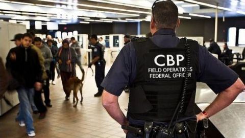 Oficiales del CBP de San Diego aprehenden al hombre buscado por homicidio