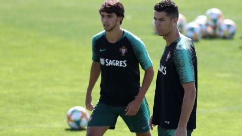 El dúo Ronaldo-João Félix, comidilla en la práctica de Portugal