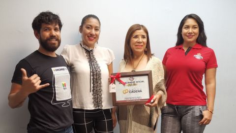 Tijuana Zonkeys entrega reconocimiento a Grupo Cadena