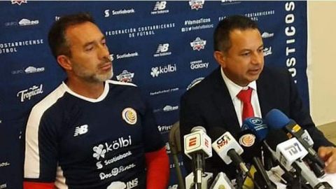 Matosas dimite como entrenador de Costa Rica porque se sentía "de vacaciones"