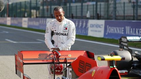 Hamilton sobre conducir para Ferrari: "El tiempo lo dirá"