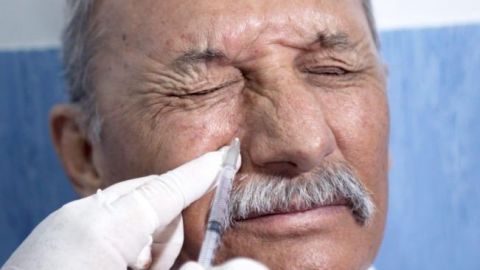 El padecimiento que te hace parpadear constantemente