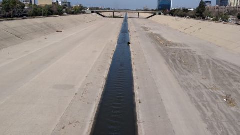 Sigue derrame de aguas negras de Tijuana a Imperial