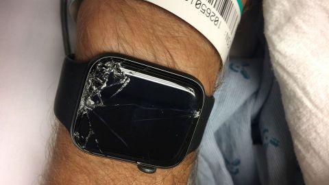 FOTOS: Apple Watch salva la vida de un hombre