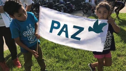 Marchan por La Paz en Tijuana