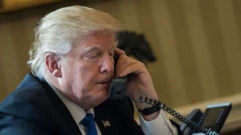 Demócratas buscan acceder a llamadas entre Trump y Putin tras caso Ucrania