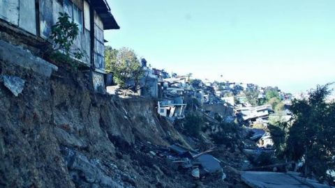 ''El Patas'' dejó en la calle a residentes de Lomas del Rubí