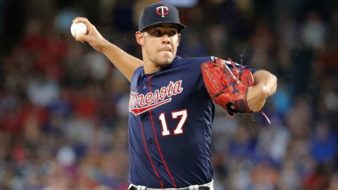 Berríos abrirá el Juego 1 de la SDLA por Twins