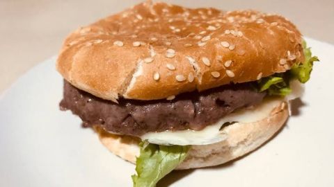 Detecta Profeco hamburguesas de pellejo