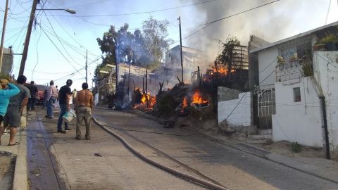 Mujer piromaniaca incendia su casa en la Sánchez Taboada