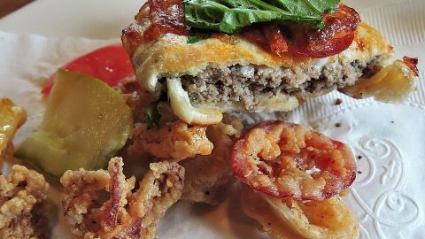 Abusar de alimentos ricos en grasa eleva niveles de triglicéridos