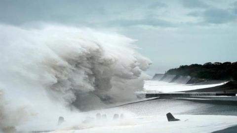 VIDEO: Japón activa la alerta máxima ante la llegada del tifón Hagibis