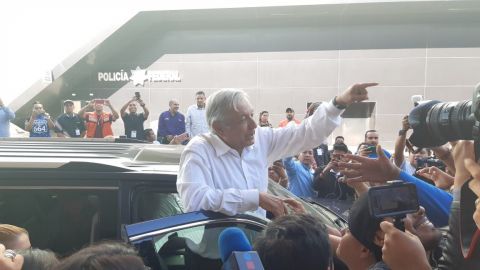 Llega López Obrador a Tijuana
