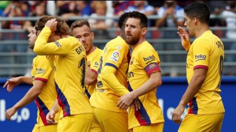 Barcelona golea al Eibar y se coloca líder provisional