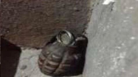 Encuentran granada en la Plaza del Zapato