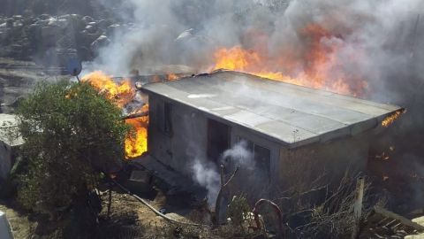Once mil damnificados en Tecate por incendios