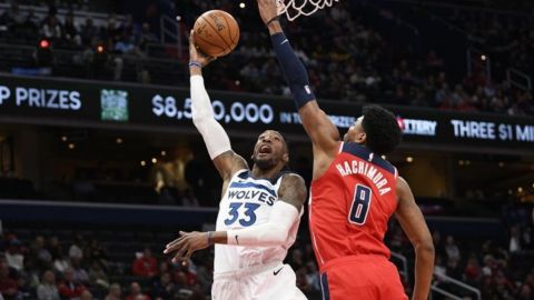 Con 21 puntos de Wiggins, Wolves aplastan a Wizards