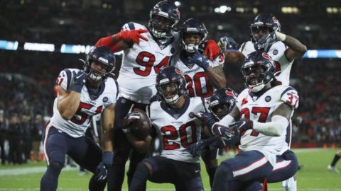 Watson lidera a Texans en triunfo sobre Jaguars en Londres