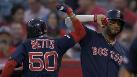 Red Sox analizan realizar algunos cambios con sus estrellas
