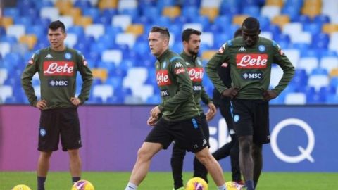 Los tifosi cargan contra jugadores del Nápoles
