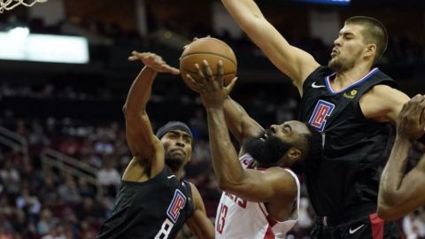 Harden anota 47 puntos en triunfo de Rockets sobre Clippers