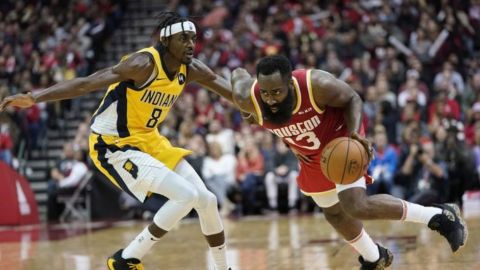 Harden anota 44 puntos y Rockets vencen 111-102 a Pacers