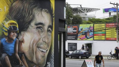 Senna celebrado en GP de Brasil 25 años tras su muerte