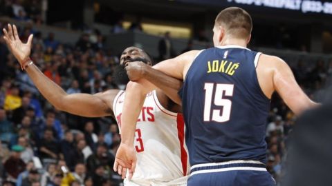 Jokic y Nuggets superan a Harden y Rockets