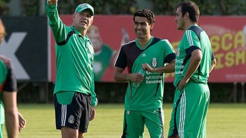 Javier Aguirre reveló conductas de Nery Castillo con Selección Mexicana
