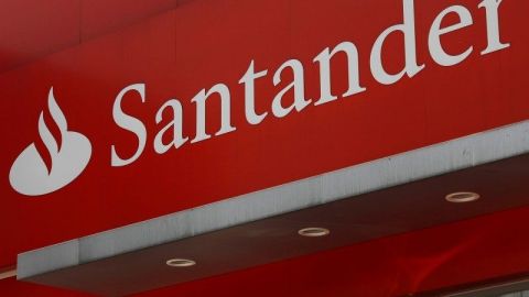 Santander restablece sus servicios digitales