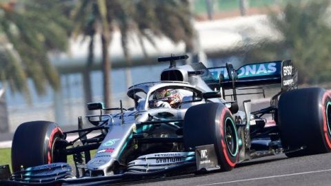 Lewis Hamilton logra la ''pole'' en Abu Dhabi