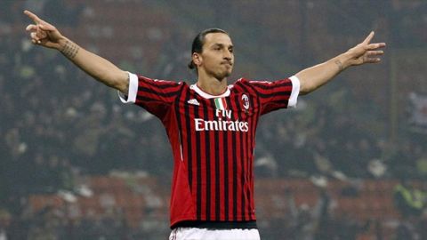 Zlatan: "Vuelvo a Italia, a un club que tiene que renovar su historia"