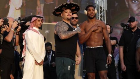 Blanqueo de imagen rodea pelea Ruiz-Joshua en Arabia Saudita
