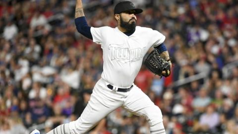 El veterano Sergio Romo estaría cerca de firmar