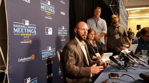EXCLUSIVA VIDEO CADENA DEPORTES: Jayce Tingler en español, reuniones MLB