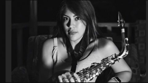 FOTOS: El resultado del ácido en el cuerpo de María Elena Ríos, saxofonista
