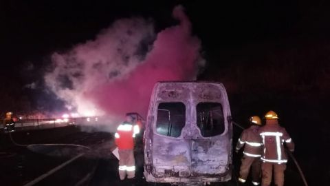 Accidente en autopista deja 14 muertos