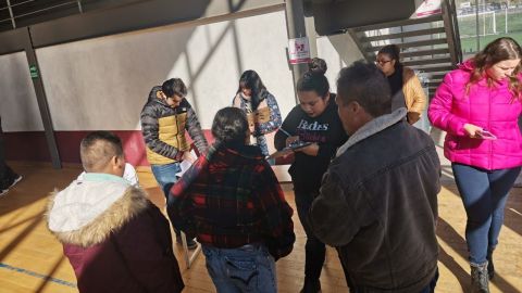 Llega una familia a Refugio de la Unidad Deportiva Tijuana