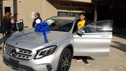 Tijuanense gana un auto 2020 en sorteo UABC