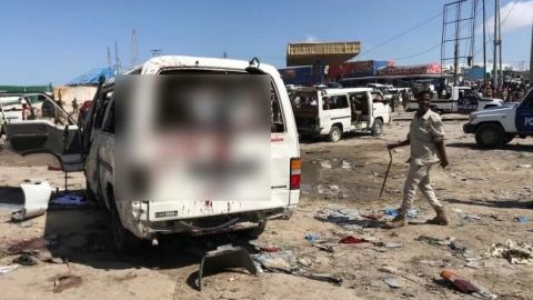Al menos 76 muertos y 70 heridos por explosión de coche bomba en Somalia