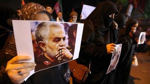 Trump aprobó ataque que mató comandante iraní, dicen medios estadounidenses
