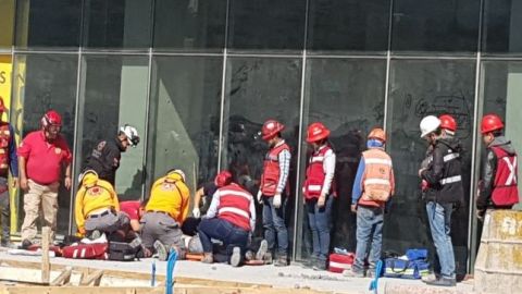 Vientos causan muerte de un trabajador en Monterrey