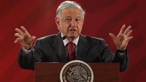 AMLO pide tolerancia; lo reciben con protestas en Morelos