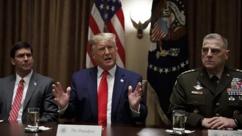 Trump se reúne con secretarios de Estado y de Defensa después de ataque iraní