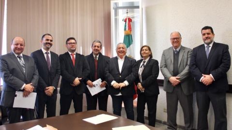 Rinden protesta siete nuevos notarios públicos de Baja California