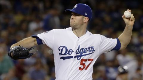 Alex Wood regresa a los Dodgers