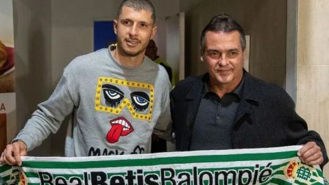 Guido Rodríguez llega a Sevilla para fichar por el Betis