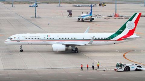 Regresa el avión Presidencial a México; no se vendió